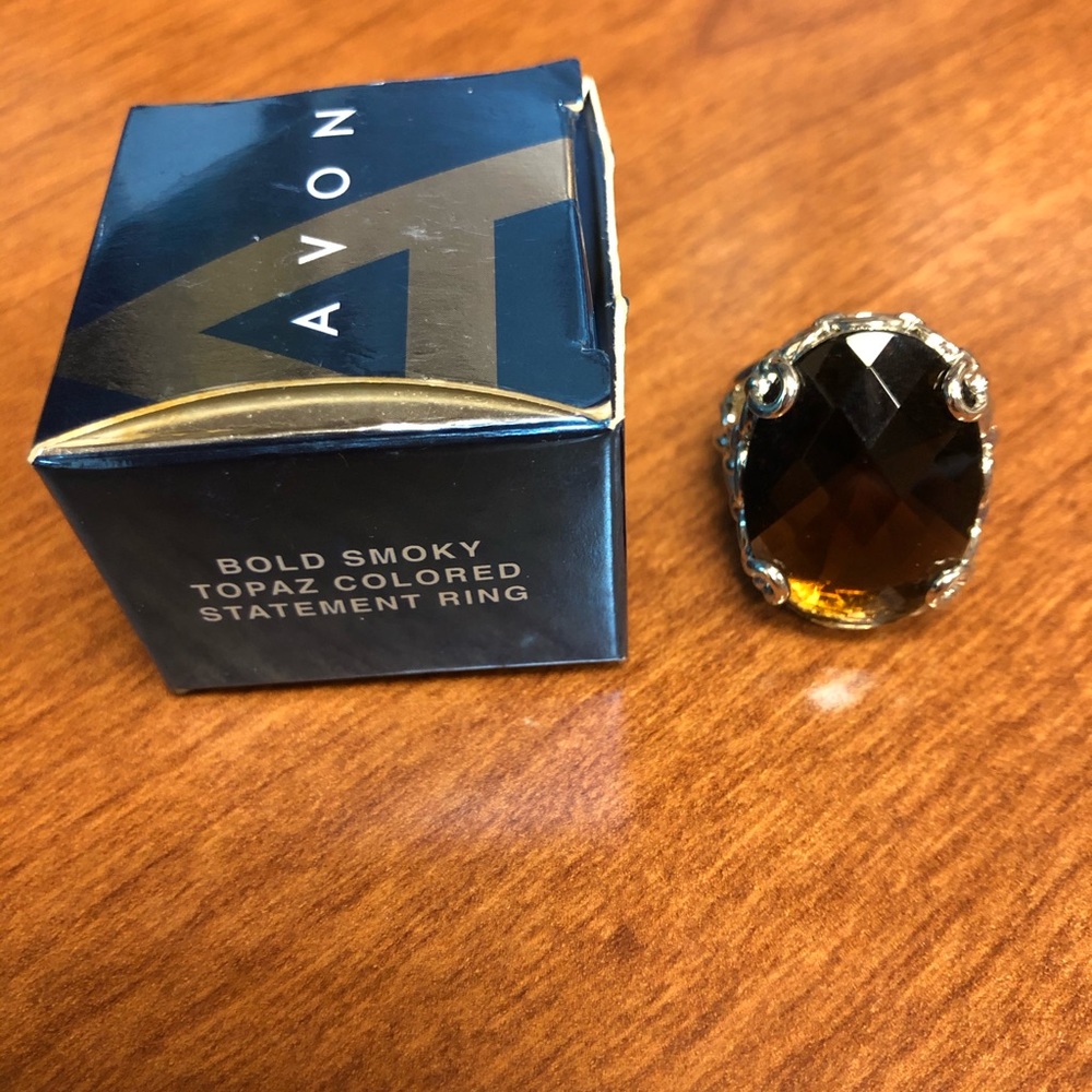 NEW AVON Topaz Colored Statement Ring 💍